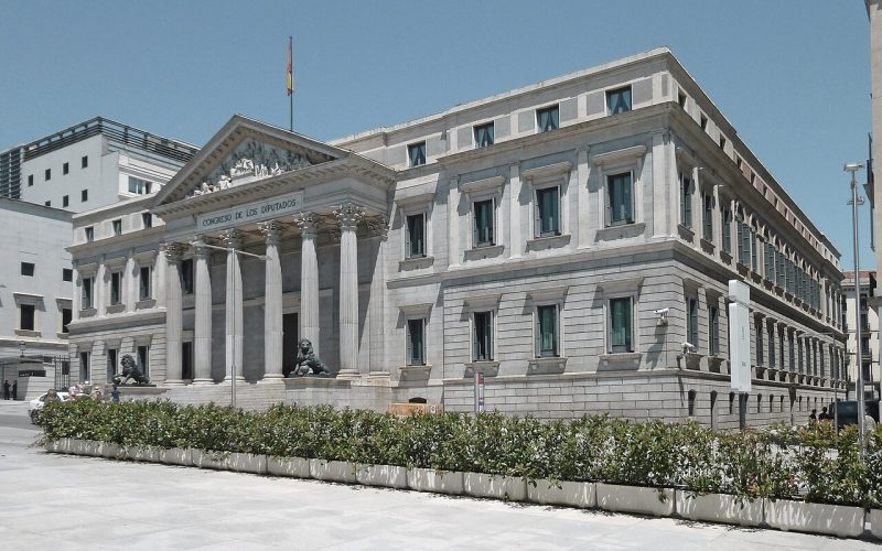 Congreso de los Diputados, Madrid. Foto: Luis García, Wikimedia Commons (CC BY-SA 3.0).